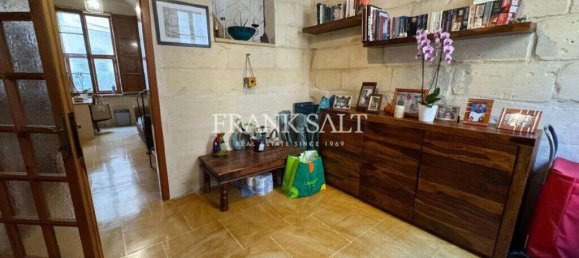 5 bedrooms Townhouse in Sliema, Malta No. 1499 10