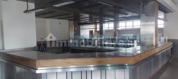 554m² Commercial property in Castelletto sopra Ticino, Italy No. 319599 3