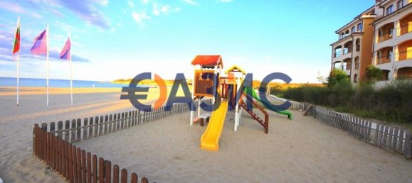 Отель, гостиница с 100 комнатами в Царево, Болгария № 1044 29