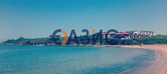 Отель, гостиница с 100 комнатами в Царево, Болгария № 1044 30