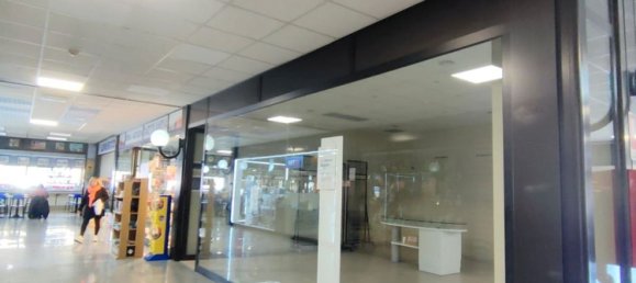 40m² Commercial property in Rho, Italy No. 82594 14