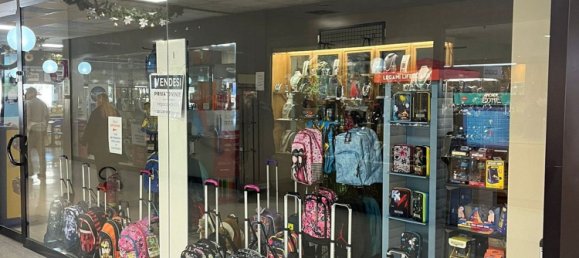 40m² Commercial property in Rho, Italy No. 82594 16