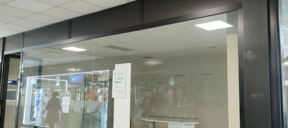 40m² Commercial property in Rho, Italy No. 82594 10