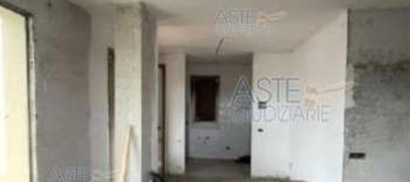 5 rooms Apartment in Pistoia, Italy No. 263456 11