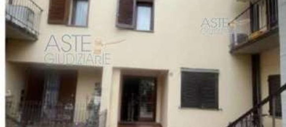5 rooms Apartment in Pistoia, Italy No. 263456 4