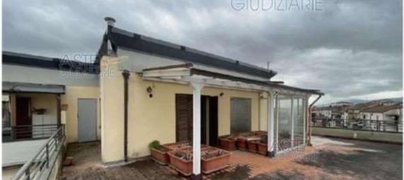 5 rooms Apartment in Pistoia, Italy No. 263456 5