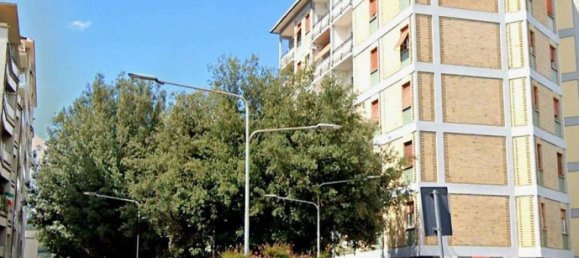 2 rooms Apartment in San Benedetto del Tronto, Italy No. 84864 6