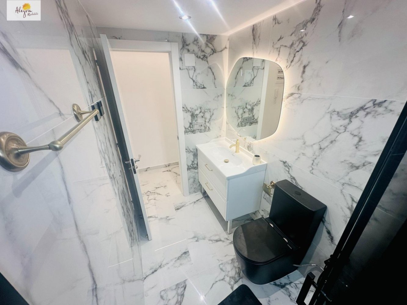 3 chambres Appartement à Alicante, Spain No. 283961