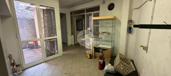 4-Zimmer Gewerbliche Immobilie in Arenzano, Italy, Nr. 144701 11