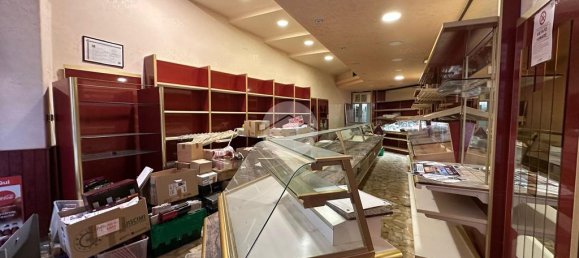 4-Zimmer Gewerbliche Immobilie in Arenzano, Italy, Nr. 144701 4