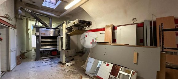 4-Zimmer Gewerbliche Immobilie in Arenzano, Italy, Nr. 144701 31