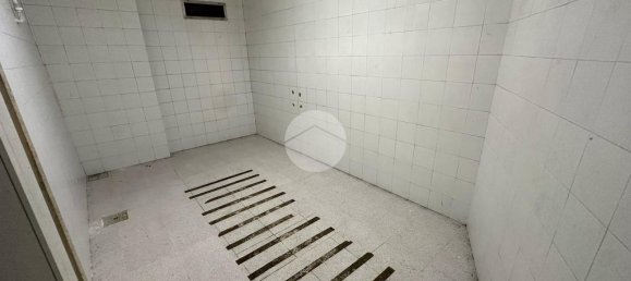 4-Zimmer Gewerbliche Immobilie in Arenzano, Italy, Nr. 144701 23