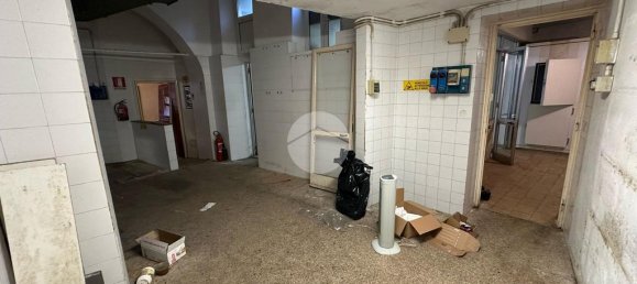 4-Zimmer Gewerbliche Immobilie in Arenzano, Italy, Nr. 144701 13