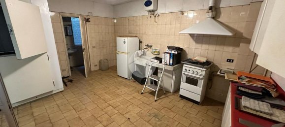 4-Zimmer Gewerbliche Immobilie in Arenzano, Italy, Nr. 144701 12