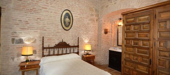 4 bedrooms House in Piedrabuena, Spain No. 69037 11