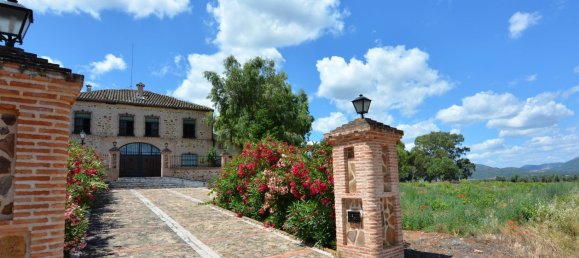 4 bedrooms House in Piedrabuena, Spain No. 69037 23