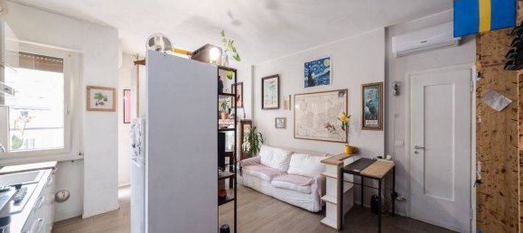 1 bedroom Apartment in Milan, Italy No. 311107 16