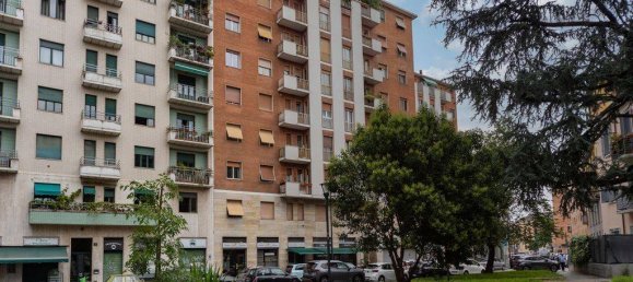 1 bedroom Apartment in Milan, Italy No. 311107 55