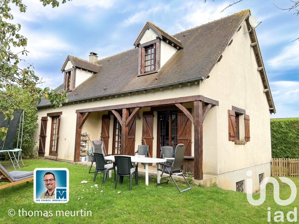 Casa de 3 dormitorios en Chartres, France No. 237781