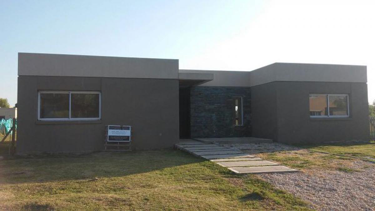 3 bedrooms House in Escobar, Argentina No. 8550