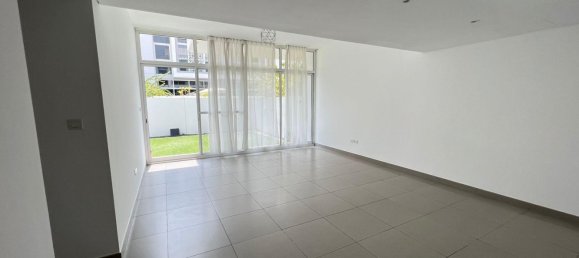 3 bedrooms Townhouse in Mudon, UAE No. 45019 2