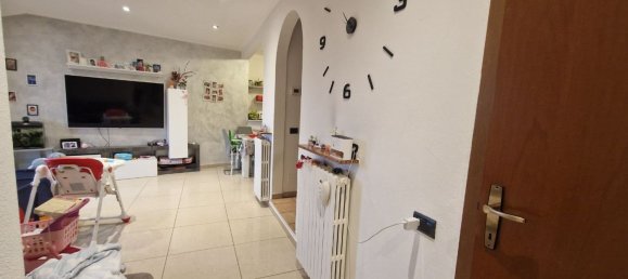 Apartamento de 3 divisões em Venegono Superiore, Italy N.º 233909 2