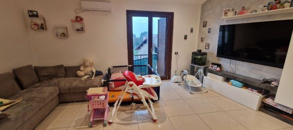 Apartamento de 3 divisões em Venegono Superiore, Italy N.º 233909 32