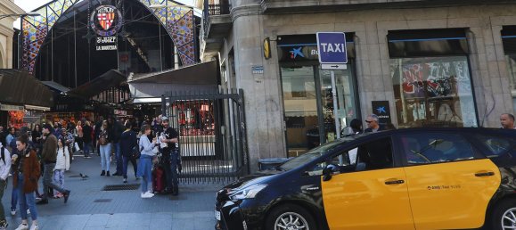 2 غرف نوم شقة في Ciutat Vella, Spain رقم 25629 12