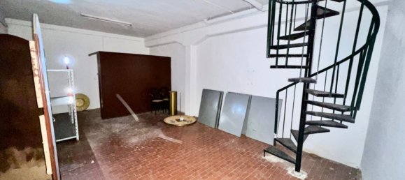 2 rooms Commercial property in Piacenza, Italy No. 86092 9