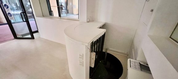 2 rooms Commercial property in Piacenza, Italy No. 86092 7