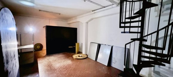 2 rooms Commercial property in Piacenza, Italy No. 86092 8