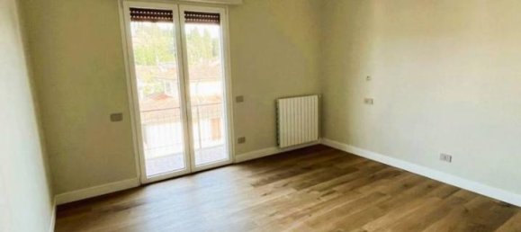 4 rooms Apartment in Vinci, Italy No. 41633 42