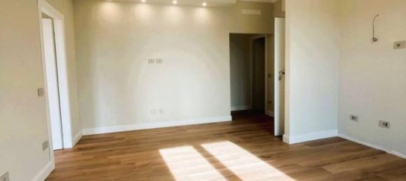 4 rooms Apartment in Vinci, Italy No. 41633 24