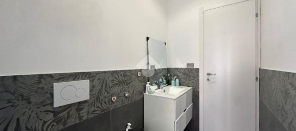 4 bedrooms Apartment in Genoa, Italy No. 349414 12