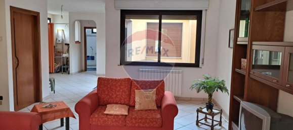6 rooms House in Canicattini Bagni, Italy No. 113379 3