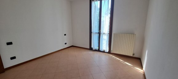 3 غرف نوم شقة في Reggiolo, Italy رقم 358071 35