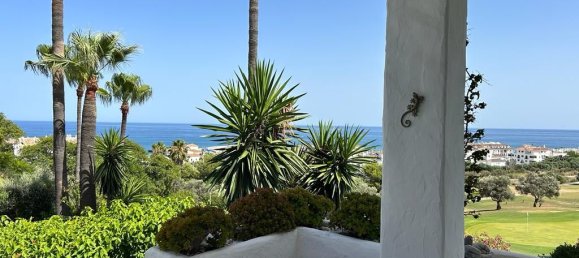 3 bedrooms House in Marbella, Spain No. 54109 2