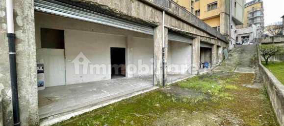 Lagerhaus in Cosenza, Italy 794m², Nr. 81230 3