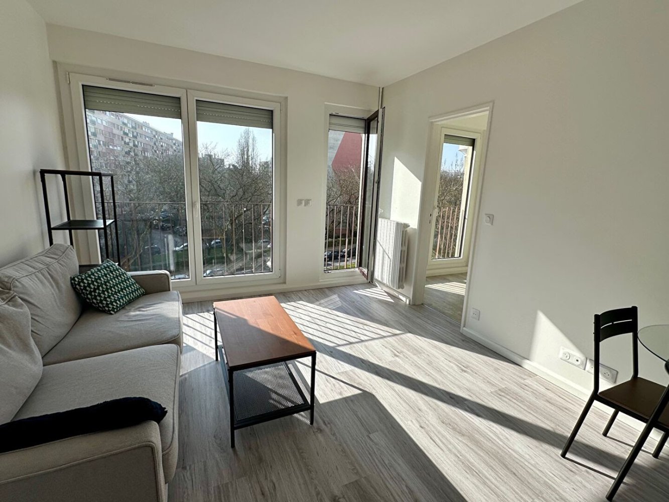 1 bedroom Apartment in Romainville, France No. 170076