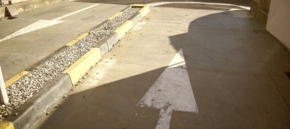 مرآب في Monza, Italy 15متر مربع رقم 53618 3