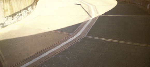 مرآب في Monza, Italy 15متر مربع رقم 53618 4