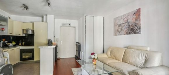 1 bedroom Apartment in Les Lilas, France No. 358519 7