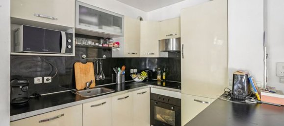 1 bedroom Apartment in Les Lilas, France No. 358519 8