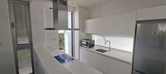 4 bedrooms Villa in Pegeia, Cyprus No. 81291 9