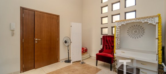 4 غرف نوم فيلا في مُدُنْ, UAE رقم 31359 11