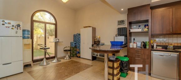 4 غرف نوم فيلا في مُدُنْ, UAE رقم 31359 10