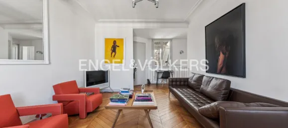 2 bedrooms Apartment in Paris, France No. 363204 5