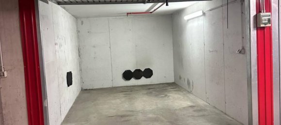 1 room Garage in Milan, Italy No. 239640 2