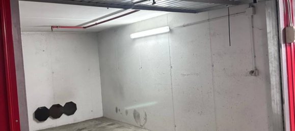 1 room Garage in Milan, Italy No. 239640 4