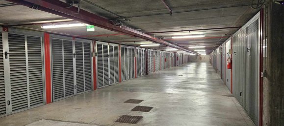 1 room Garage in Milan, Italy No. 239640 13